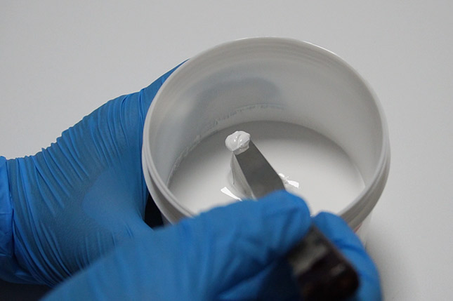 Multi-performance Glue Synthes